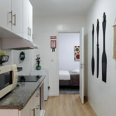 Cosy In The Heart Of 40 Sqm Modern Amenities Apartment *